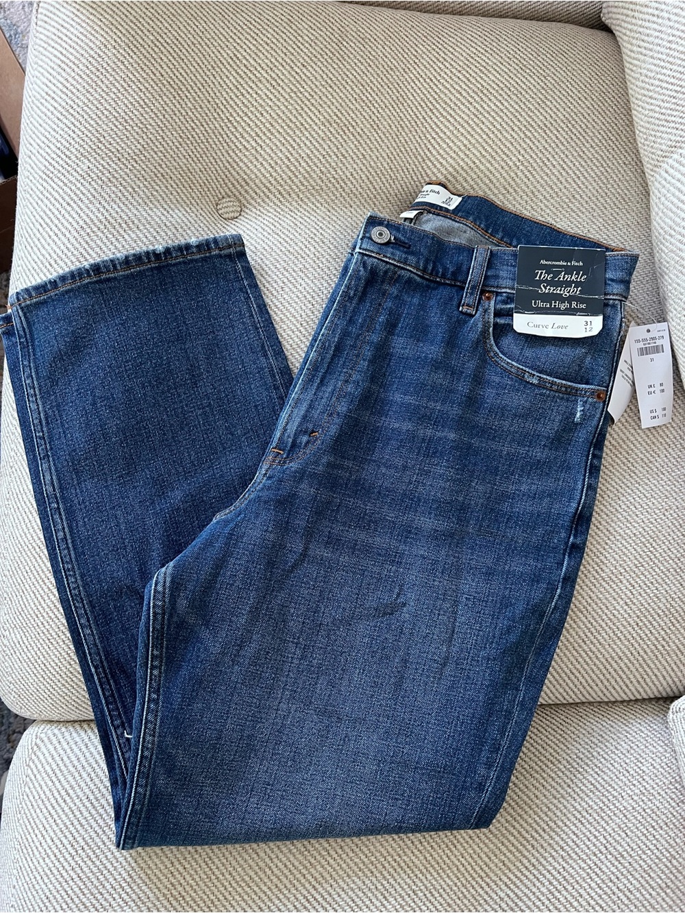 Abercrombie & Fitch Women’s Curve Love Ankle Straight Ultra High Rise Jeans 31-